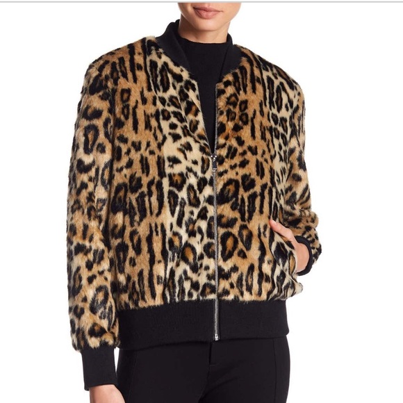 Love Token Jackets & Blazers - Love Token Faux Fur Bomber Jacket Small NWT